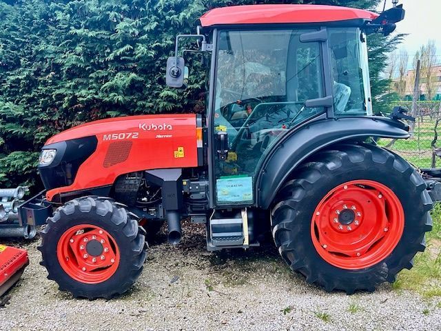 Kubota m5072 dtnq Tractor €44,000