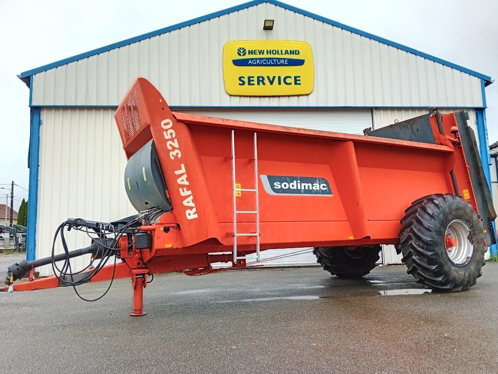 E-FARM: sodimac rafal 3250 - Manure and compost spreader - id TPHEXIW - €26,000 - Year of construction: 2015 - France