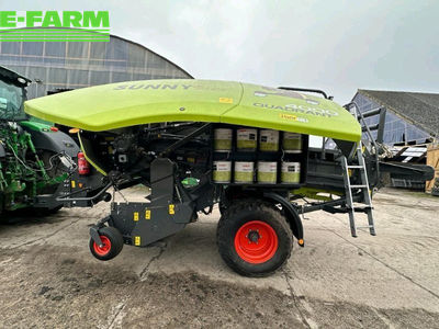 E-FARM: Claas Quadrant 4000 - Baler - id TJ7K4KF - €49,000 - Year of construction: 2019 - Total number of bales produced: 5,041