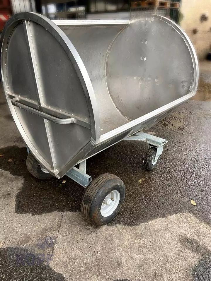 sonstige stallkuli copmakt edelstahlwanne mit euroaufnahme Animal husbandry equipment €3,450