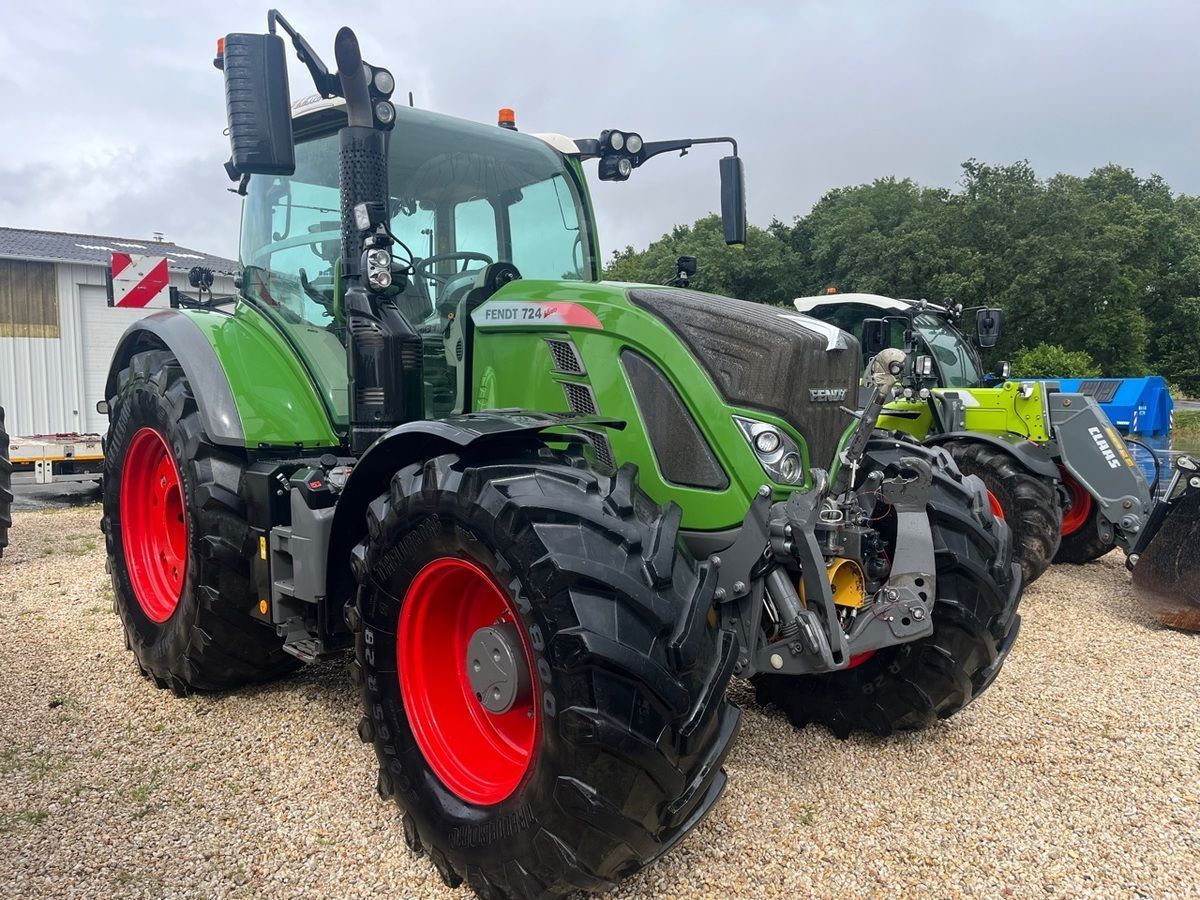 Fendt 724 Vario Tractor 137.500 €