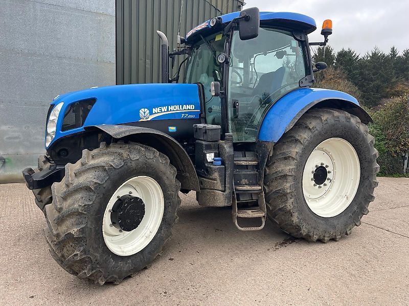 New Holland T7.250 Tractor €45,972