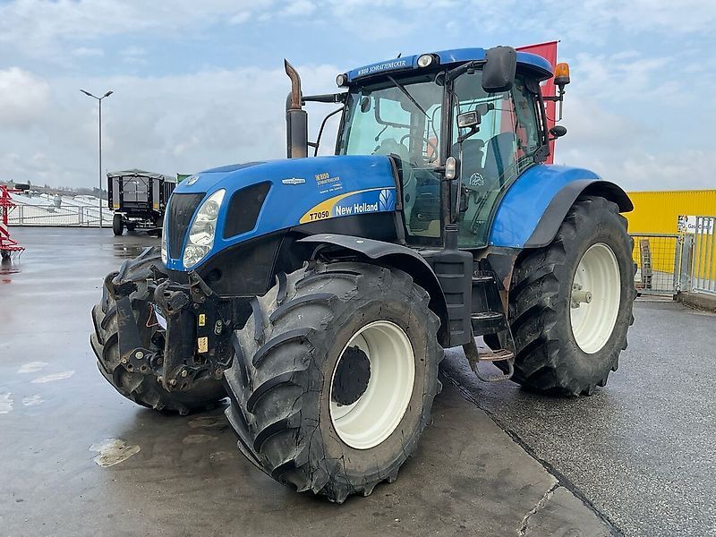 E-FARM: New Holland T7050 - Tractor - id IPVYRB4 - €53,894 - Year of construction: 2011 - Engine hours: 1,Austria