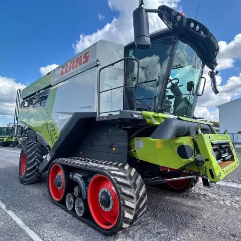 E-FARM: Claas Lexion 7700 - Moissoneuse-batteuse - id 1K5L1WX - Année: 2023 - Lecture du nombre d'heure: 452,Puissance du moteur (chevaux): 549,Allemagne