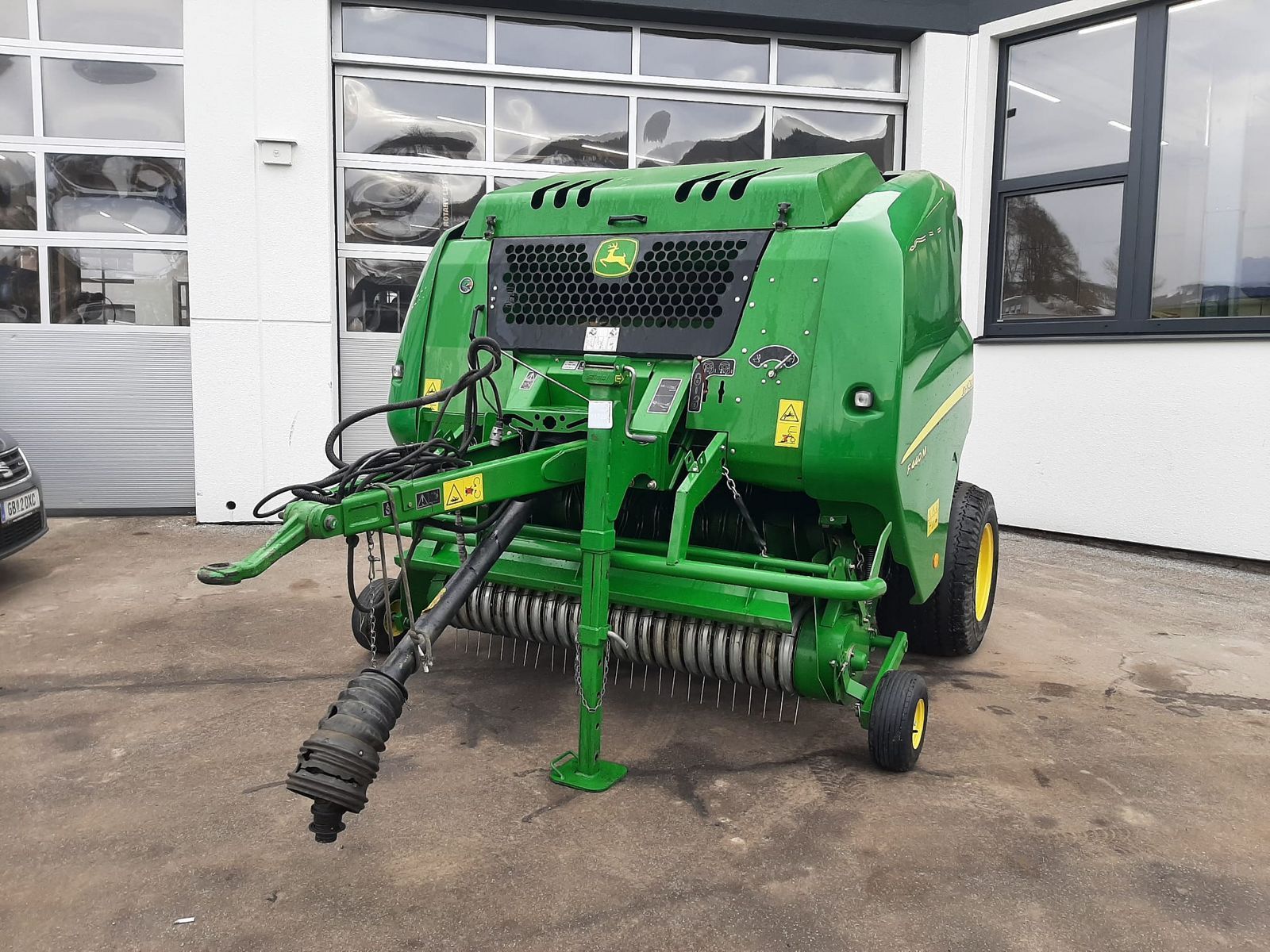 John Deere F440M Πρέσσα 26.950 €