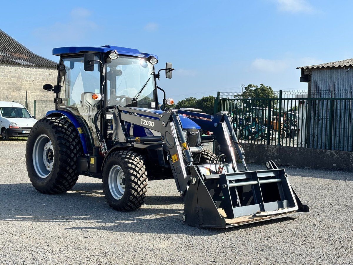 LOVOL m404c avec chargeur frontal - roue gazon xl Tractor €24,800