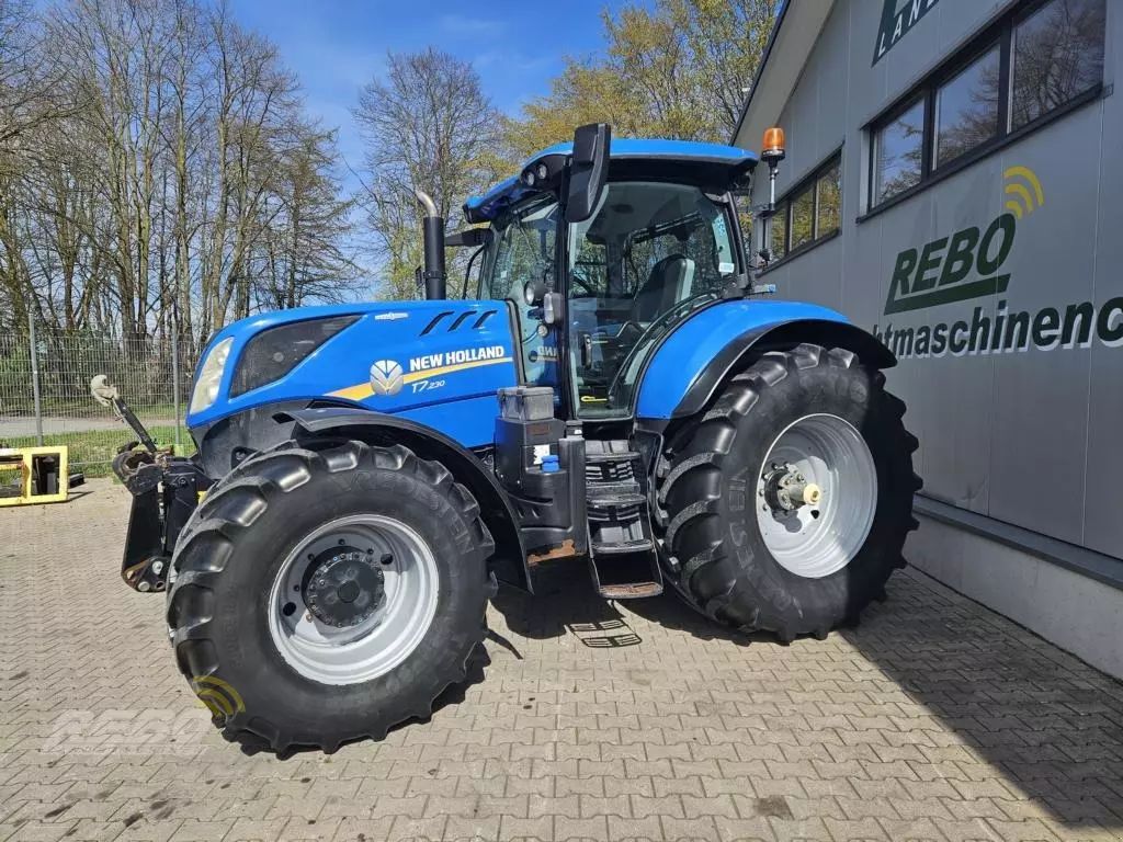 New Holland T7.230 Tractor €90,000