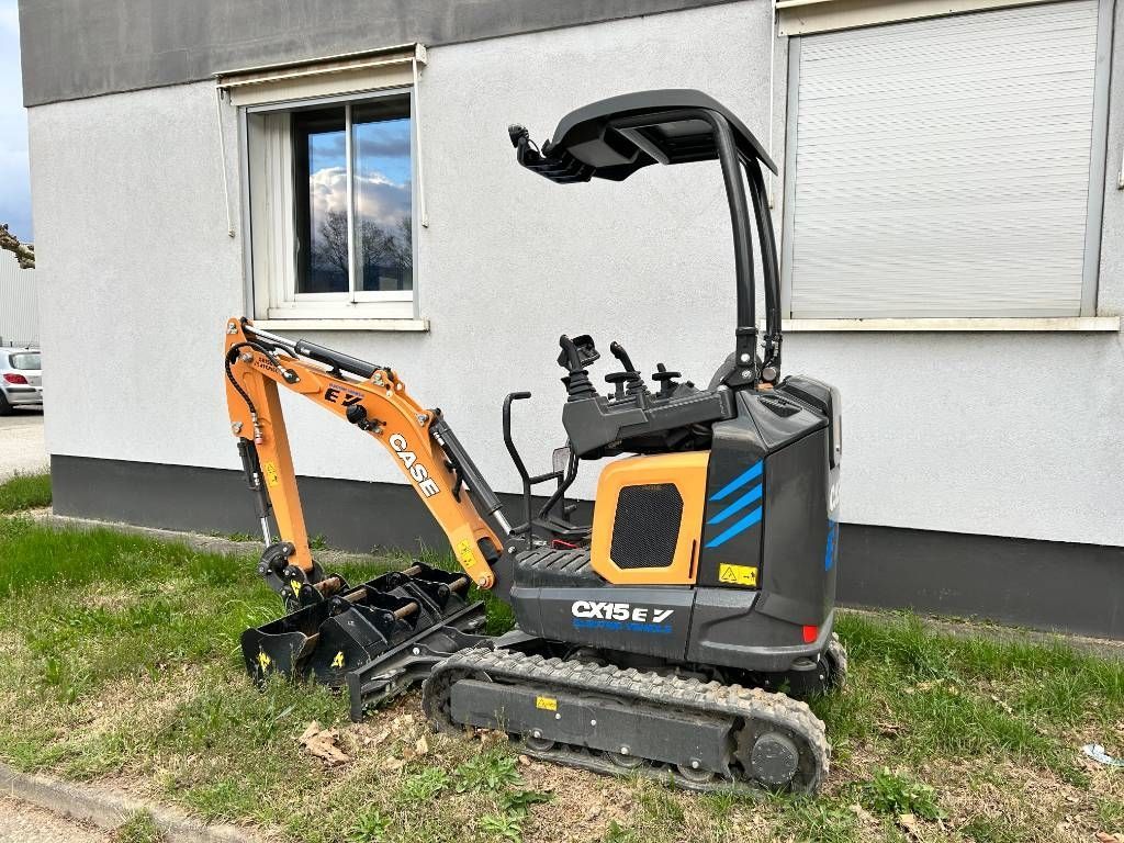 Case IH cx15ev Mini excavator €44,000