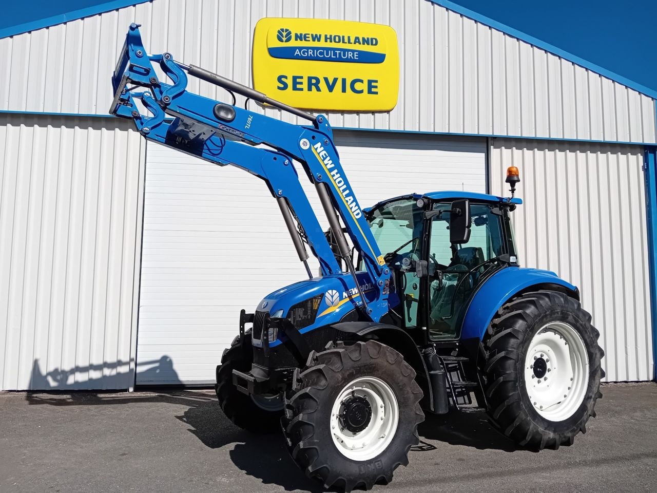 New Holland T 5.95 tractor €50,000