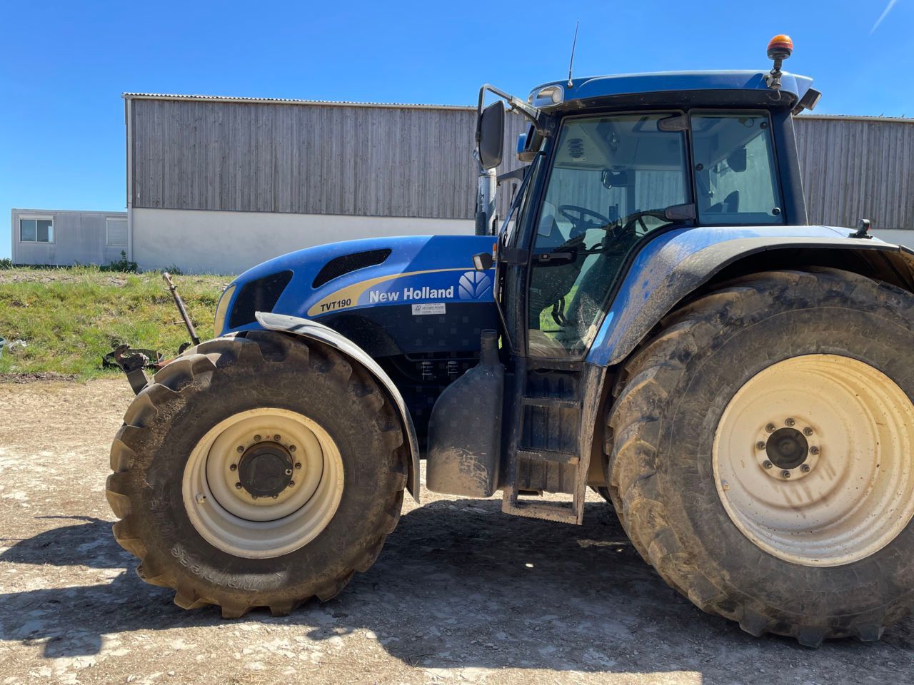 New Holland TVT 190 Traktor 35 000 €