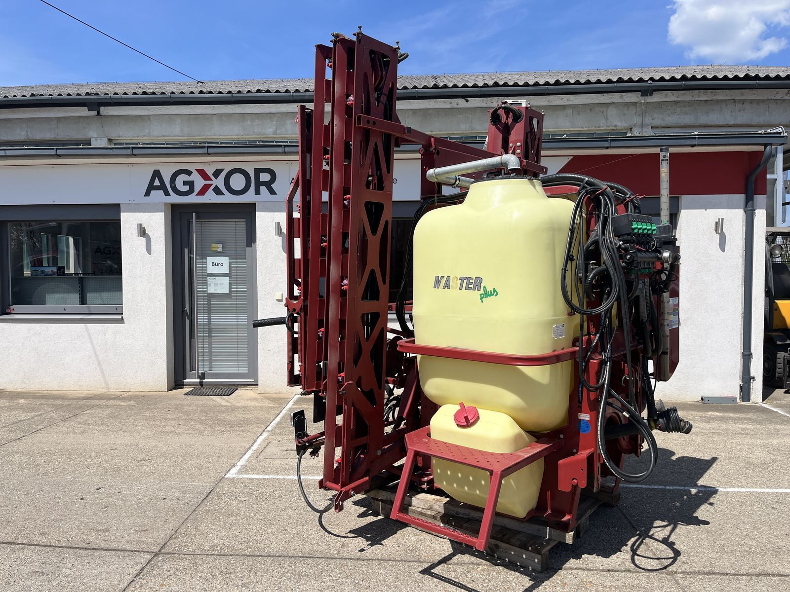 Hardi MASTER 1500 Sprayer €15,750