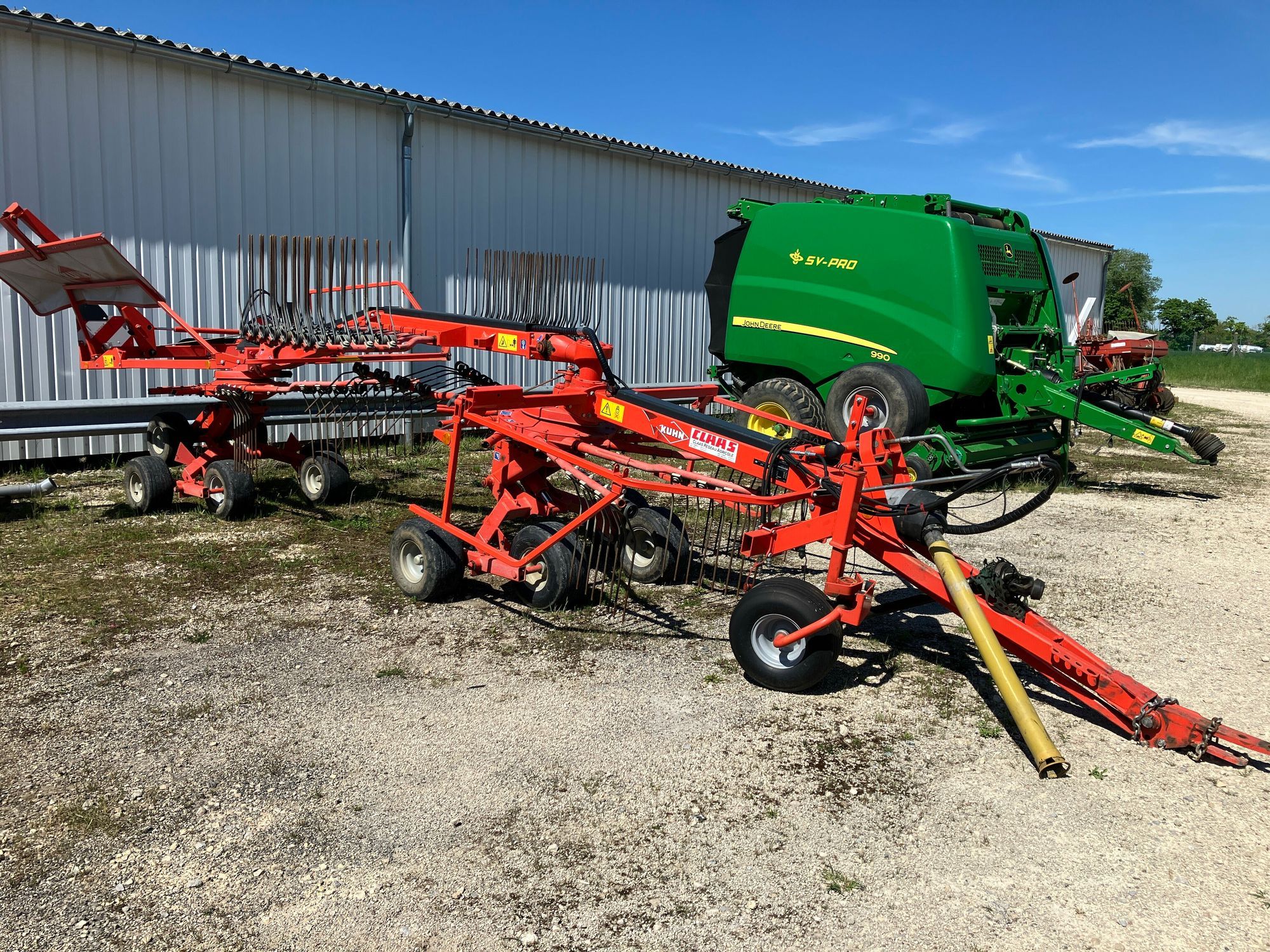 E-FARM: Kuhn GA 6632 - Andaineur - id HSE1QWQ - 7 900 € - Année: 2012