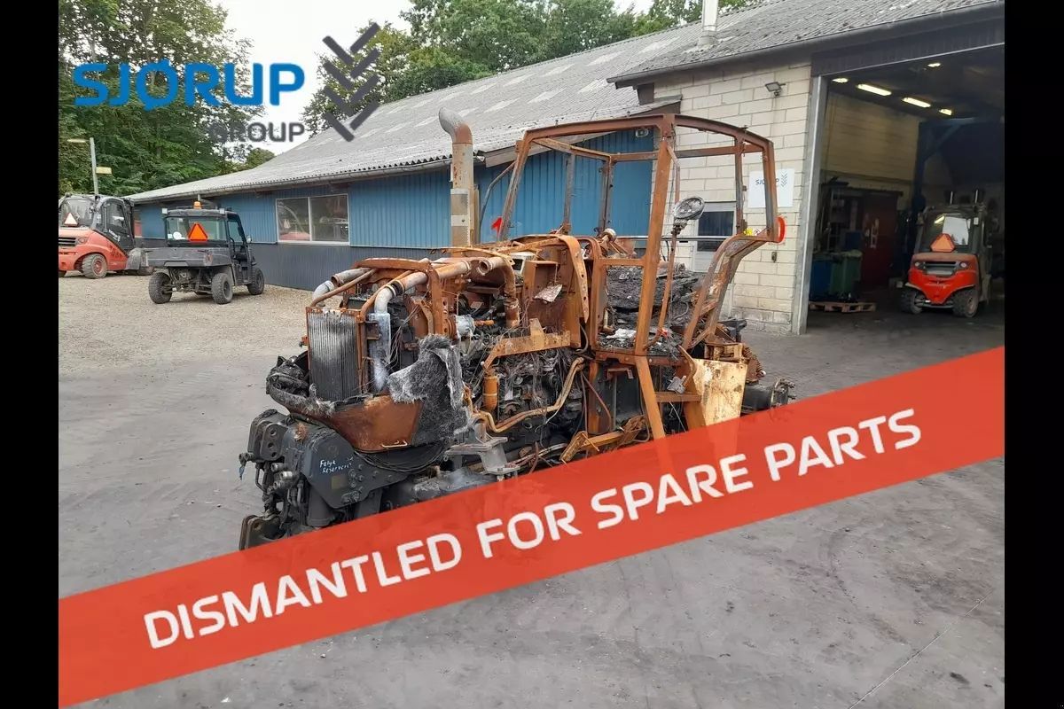 New Holland T 7550 Tractor