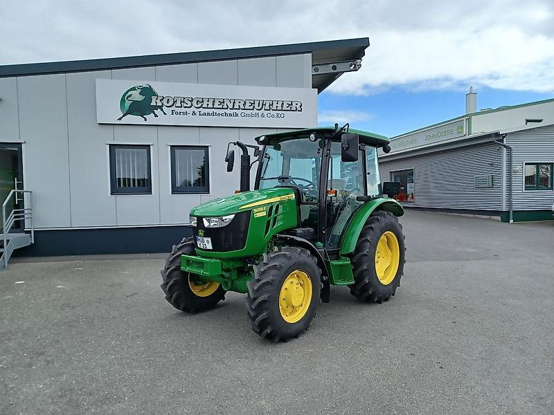 E-FARM: John Deere 5058 E - Tracteur - id GIRJZLS - Année: 2023 - Lecture du nombre d'heure: 34,Puissance du moteur (chevaux): 60,Allemagne