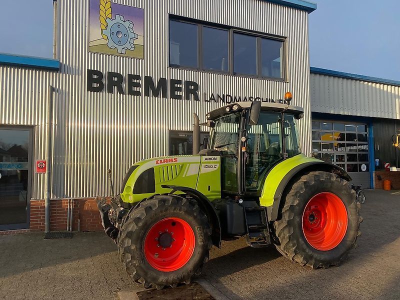 Claas Arion 620 C Tractor €37,500