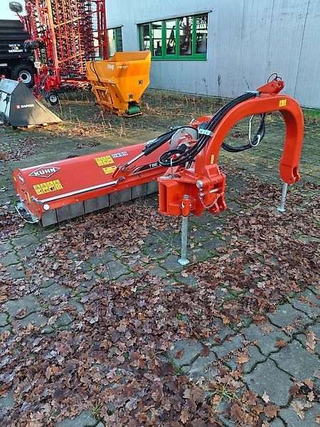 Kuhn TBE 222 Topper €11,000