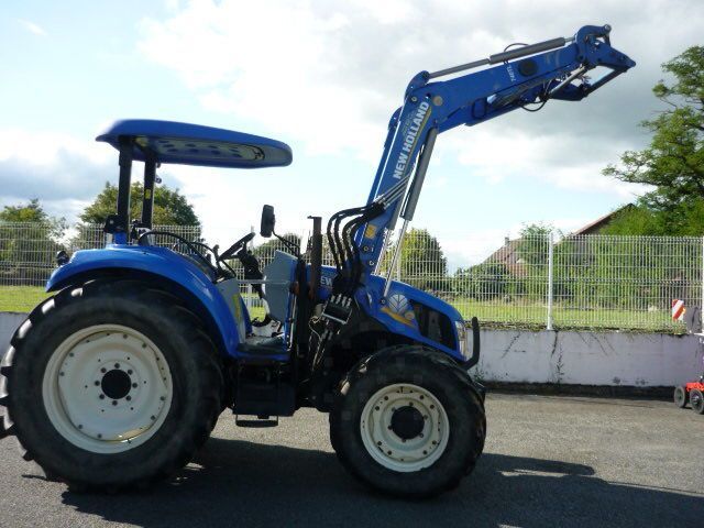 E-FARM: New Holland T4.95 - Tractor - id 9GPB4PB - 39.000 € - Año: 2016 - Horas: 2908,Potencia del motor: 95,Francia