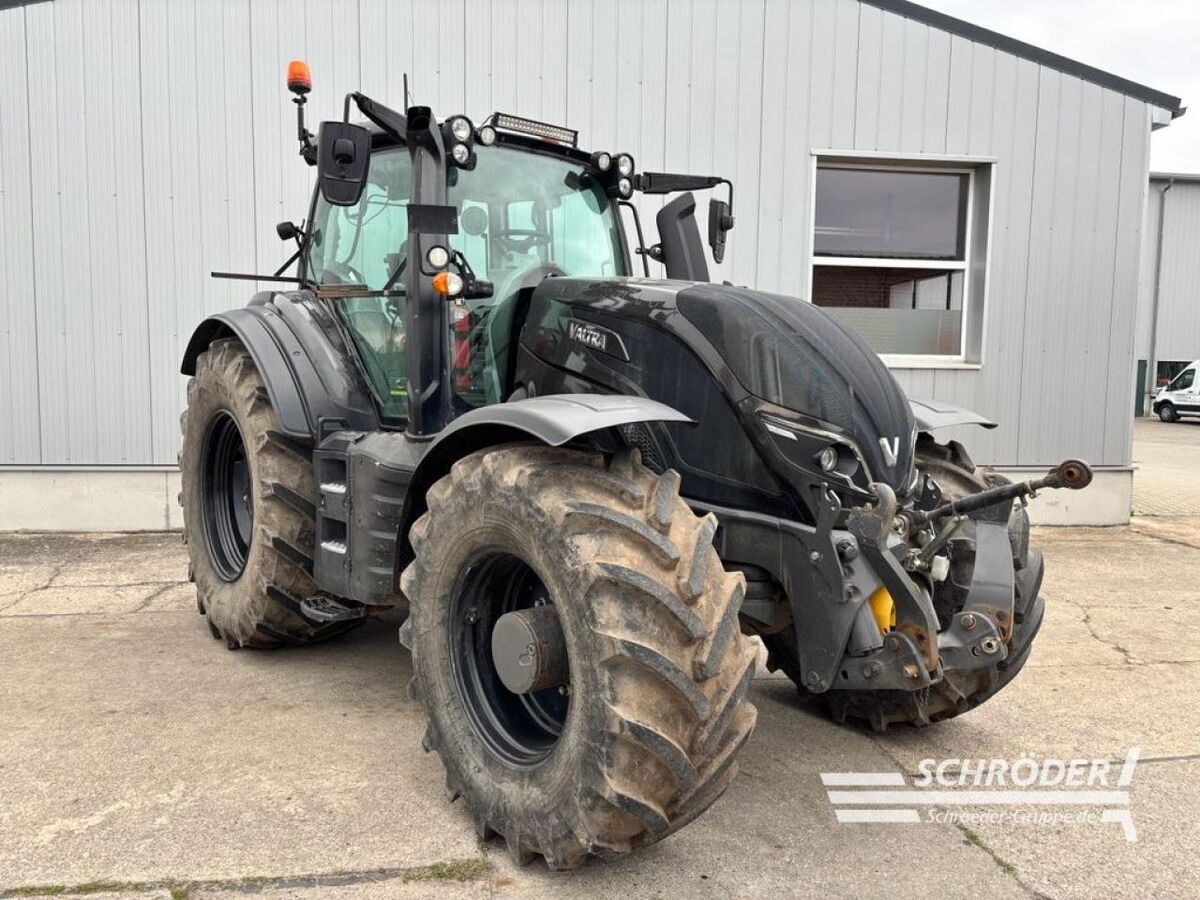 Valtra T 214 Tracteur 92 885 €
