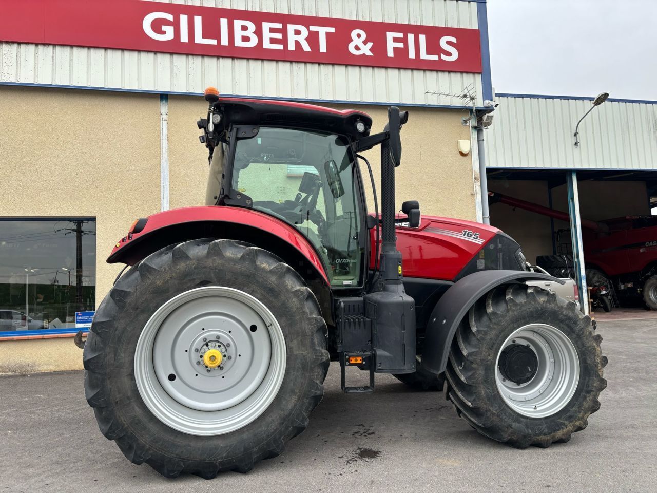Case IH Puma 165 CVX Tractor €113,000