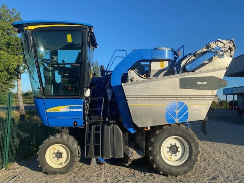 New Holland vl5080 grape_harvester €39,900