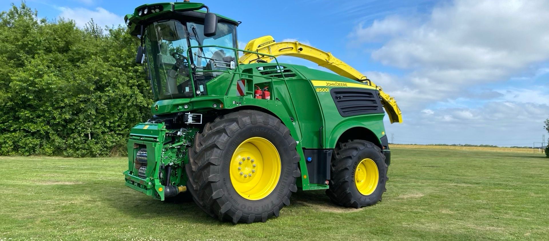 John Deere 8500 Combina de siloz autopropulsată 166.095 EUR