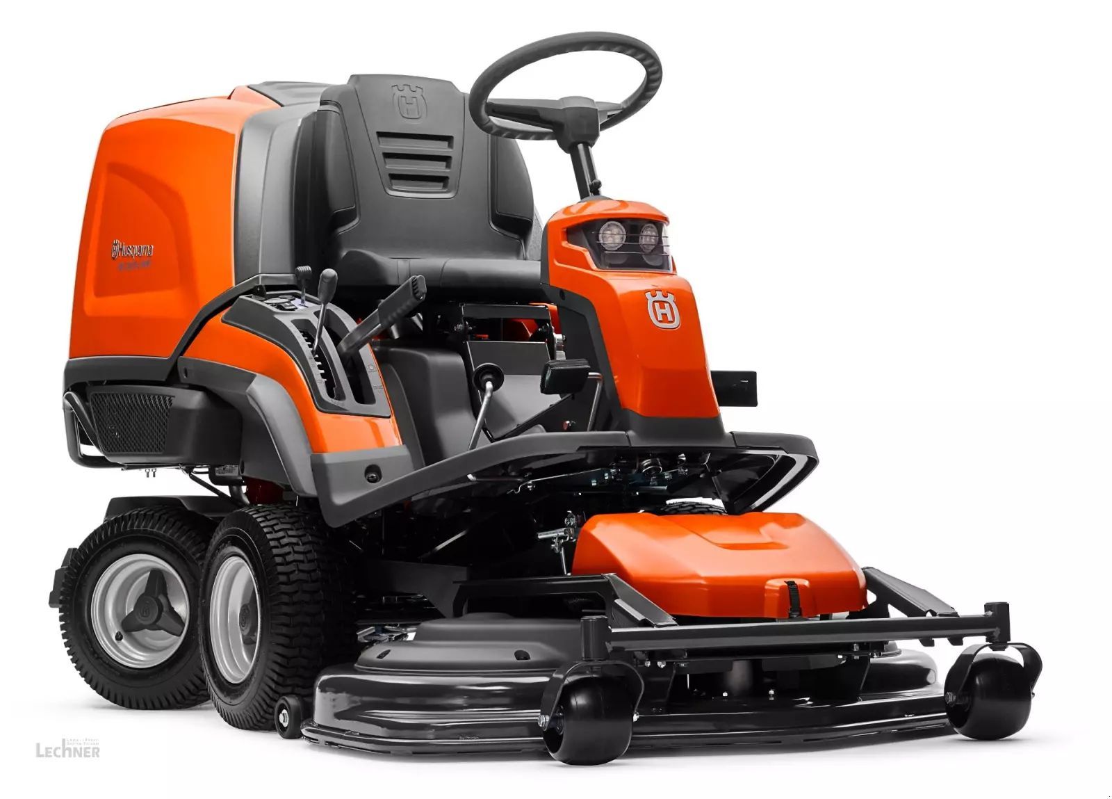 Husqvarna RC 320Ts AWD Lawn mower €8,318