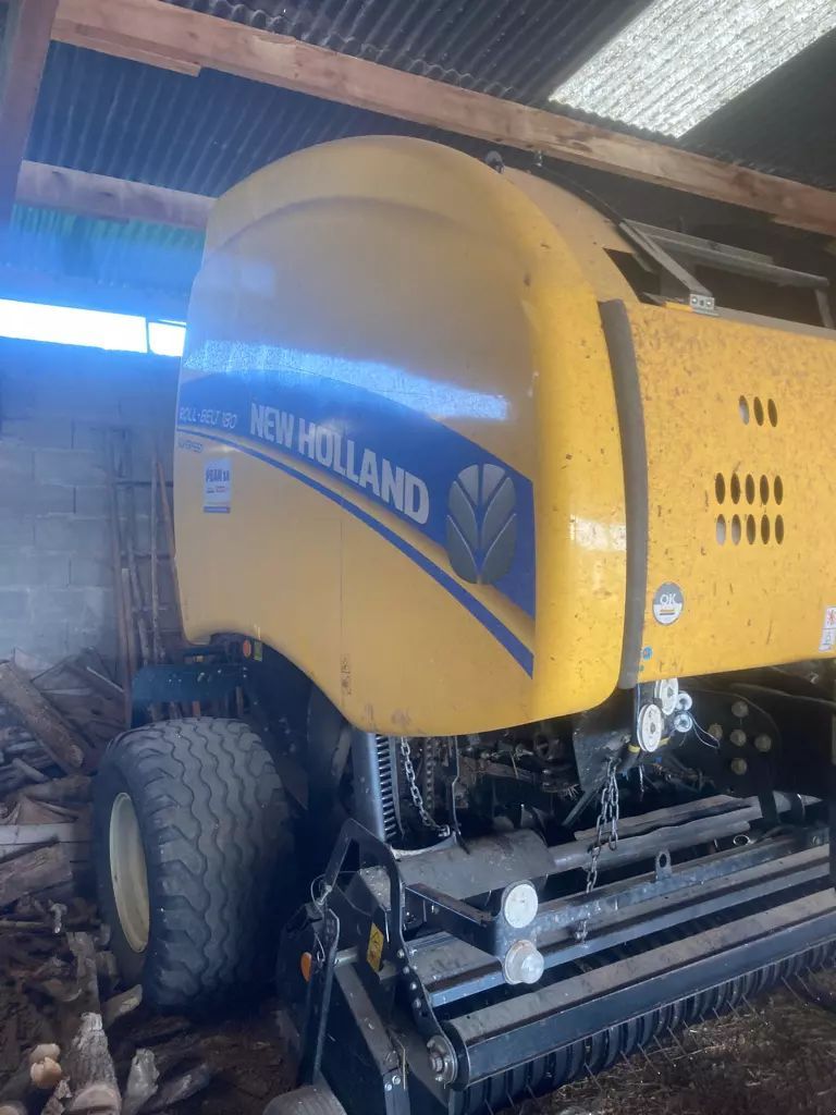 E-FARM: New Holland roll belt 180 - Ballenpresse - id DVUB5MF - 18.000 € - Baujahr: 2018 - Frankreich