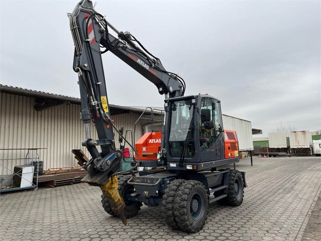 ATLAS 140w-blue Excavadora de ruedas 104.000 €