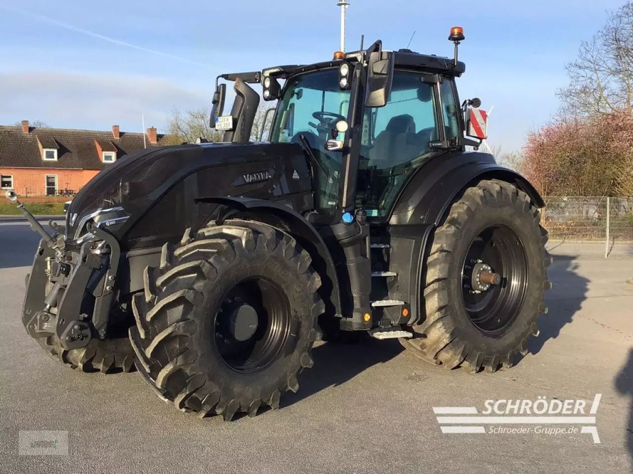 Valtra Q 305 Tractor 169.500 €