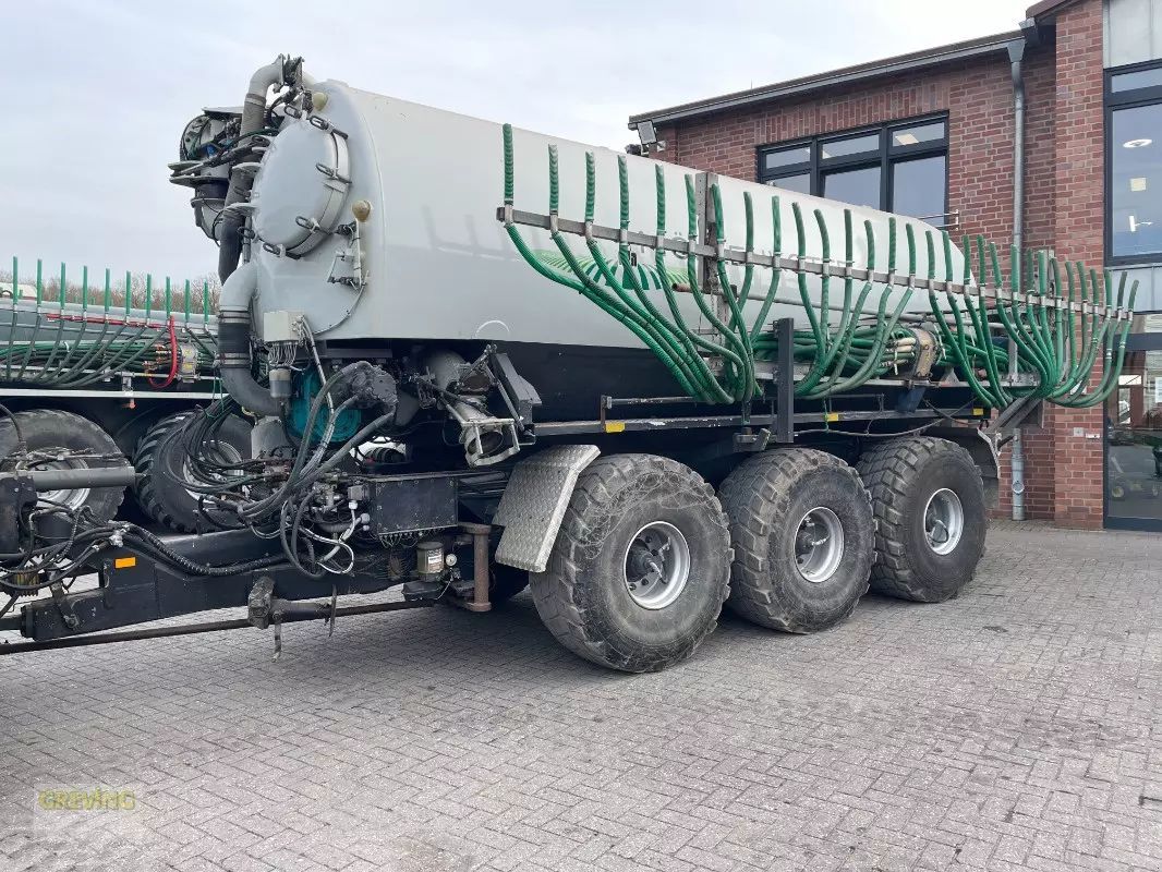 E-FARM: sonstige krude 21000 ausbringfass - Τρακτέρ - id XCIKVX2 - 21.950 € - Χρονία: 1993 - Γερμανία