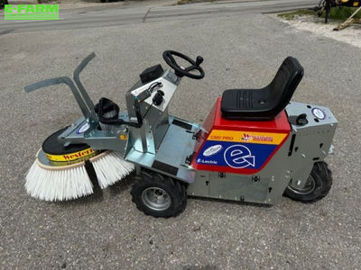 E-FARM: Westermann cm 2 pro e-lectric - Mechanical weed control - id FEYSVWD - €6,659 - Year of construction: 2024 - Austria