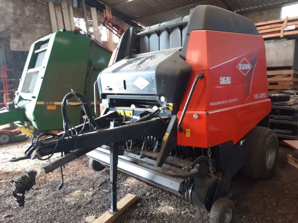 E-FARM: Kuhn VB 2160 - Empacadora - id GGRFG9T - 17.000 € - Año: 2011 - Francia