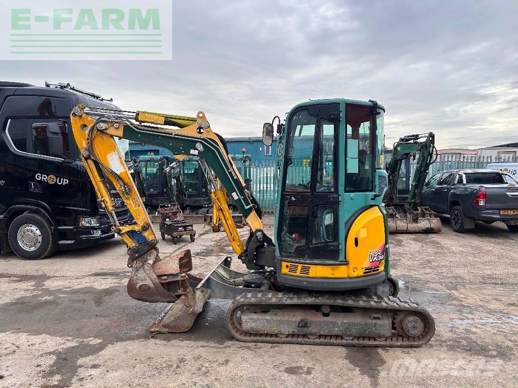 Yanmar vio 33 u Mini excavadora  17.177 €