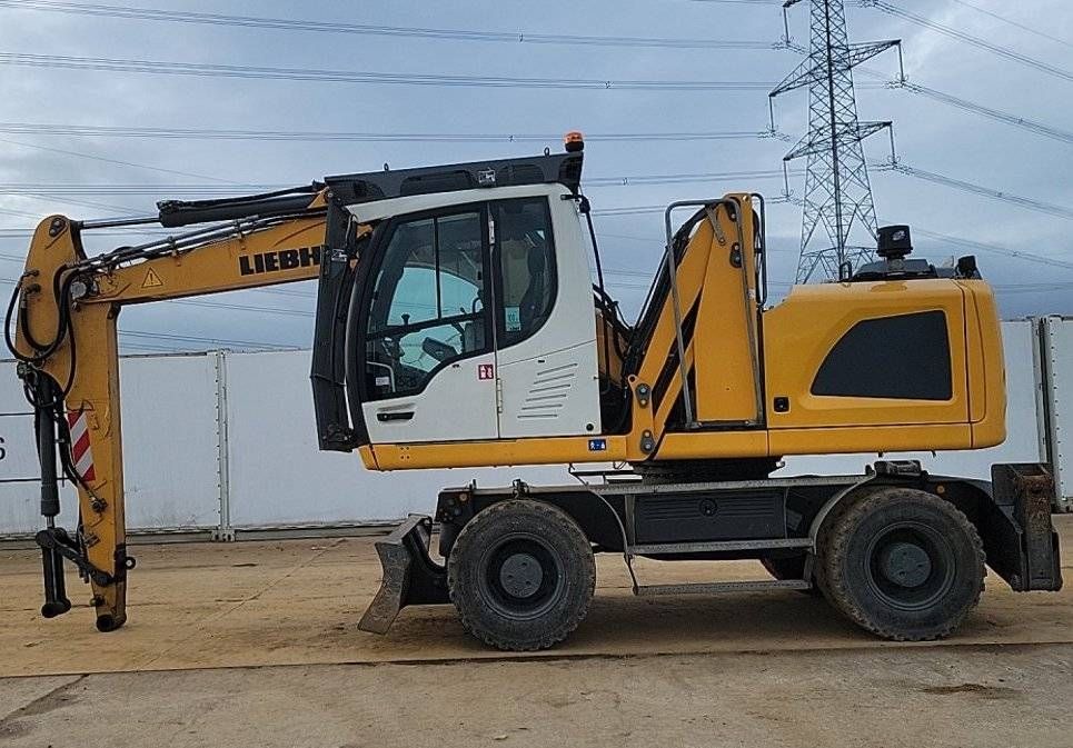 Liebherr a 914 litronic jak terex cat sennebogen m497 Wheeled excavator €70,706