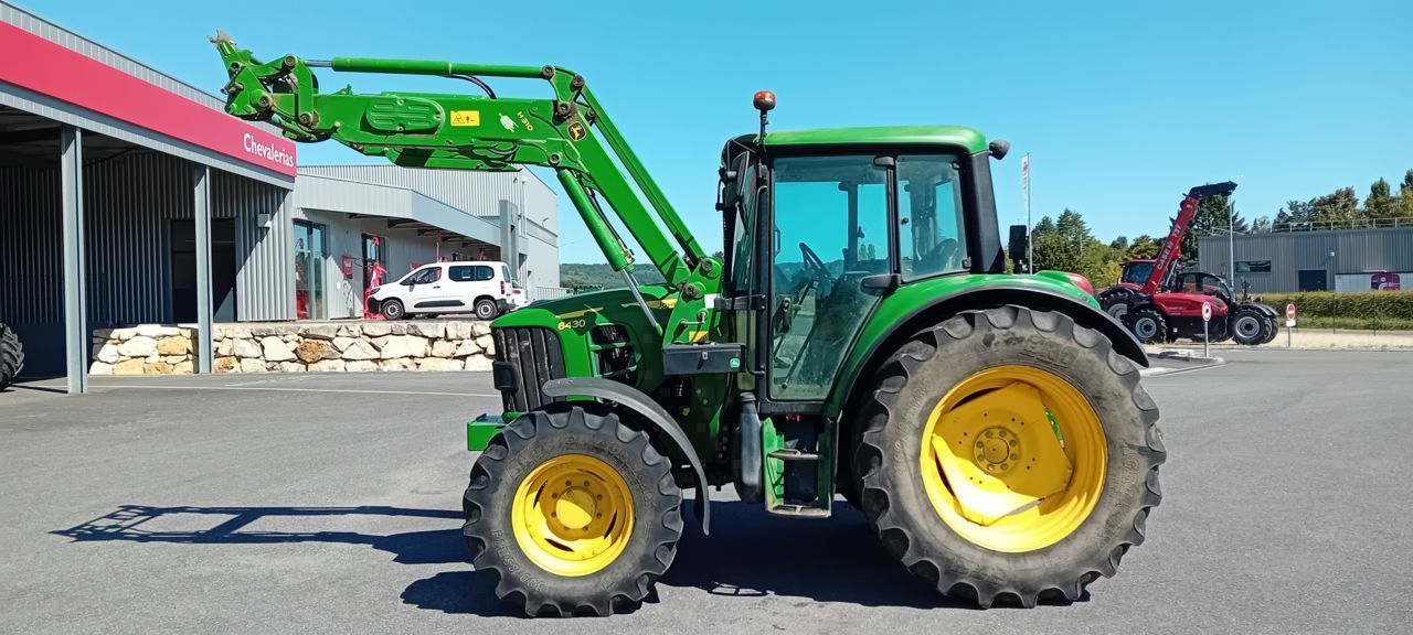 E-FARM: John Deere 6430 - Tracteur - id XHDDSNQ - Année: 2012 - Lecture du nombre d'heure: 9 560,Puissance du moteur (chevaux): 110,France