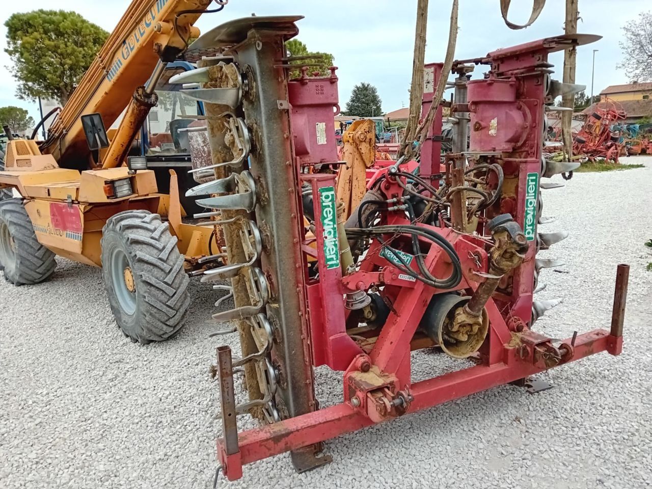 E-FARM: breviglieri magnum 4000 - Kreiselegge - id ENIKLAP - 6.500 € - Baujahr: 2004 - Italien