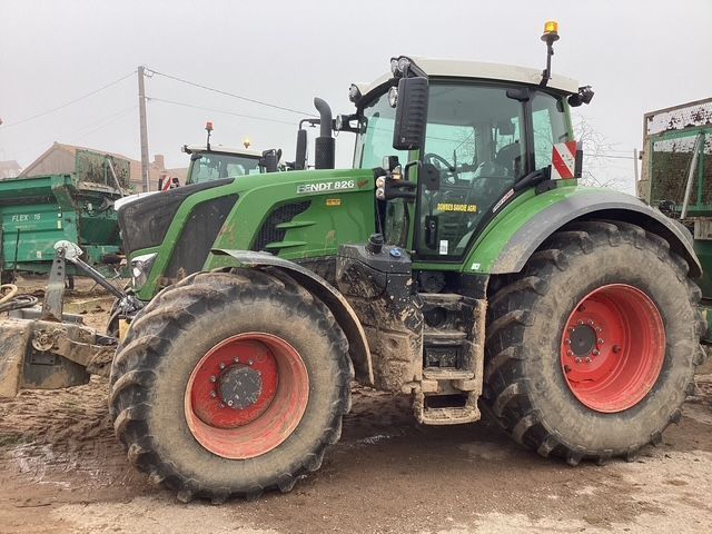 E-FARM: Fendt 826 Vario ProfiPlus - Tracteur - id G5BZHED - Année: 2023 - Lecture du nombre d'heure: 1 900,Puissance du moteur (chevaux): 260,France