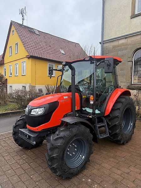 Kubota M4063 Traktorius