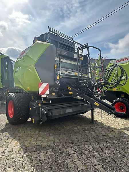 E-FARM: Claas Variant 585 RC Pro - Presă de balotat - id HEFBJYE - 57.900 EUR - Anul: 2022 - Germania