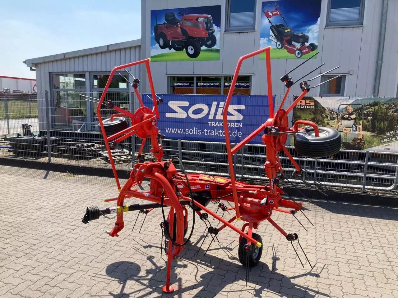 E-FARM: Kuhn GF 422 - Kreiselheuer - id LJ5S64Z - 6.050 € - Baujahr: 2023 - Deutschland