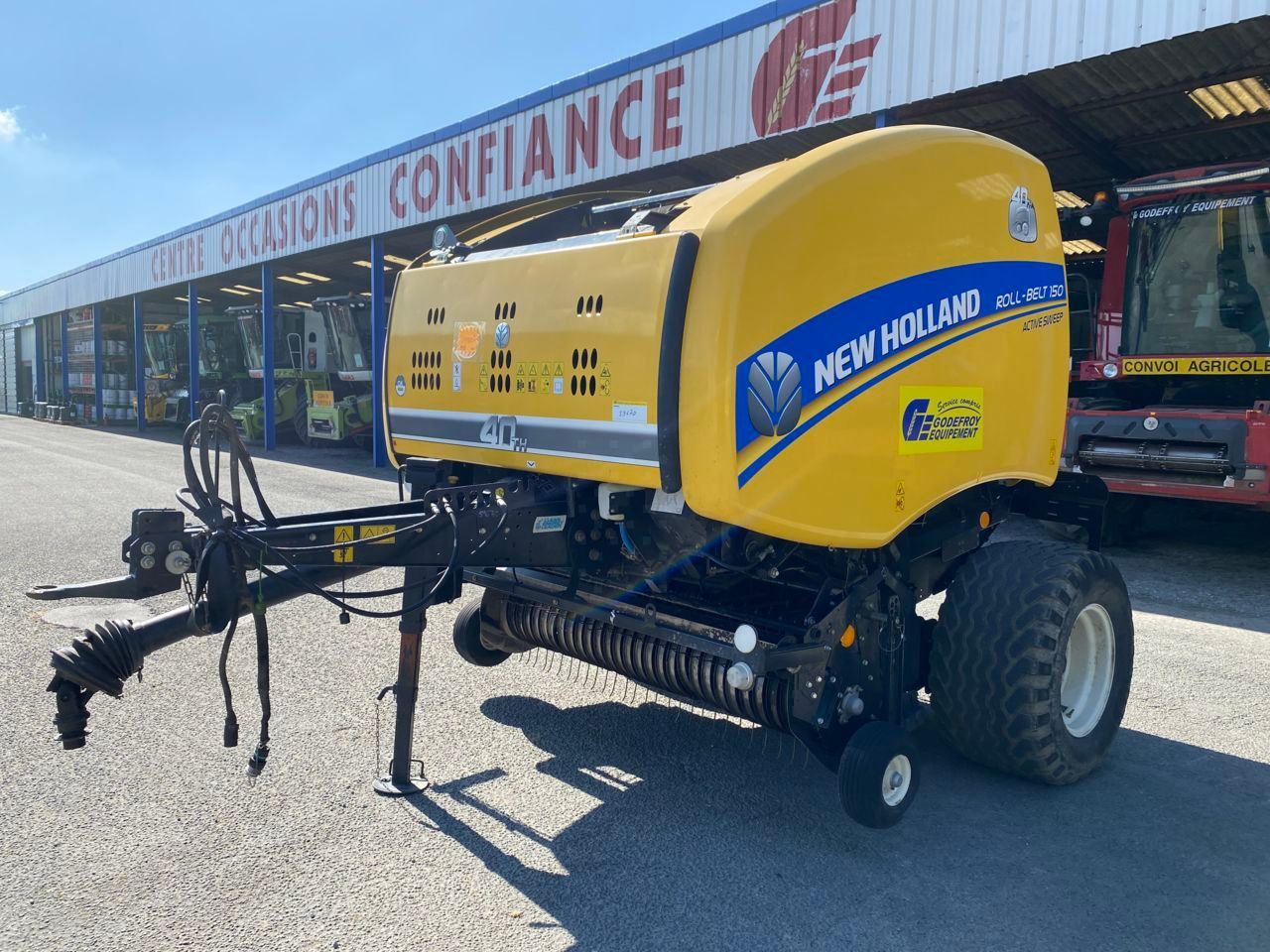 E-FARM: New Holland TM150 - Ballenpresse - id IZ1PR2U - 19.800 € - Baujahr: 2015 - Ballenanzahl: 24.000,Frankreich