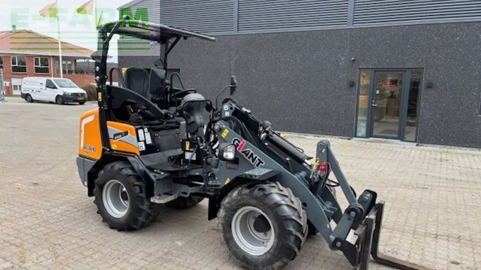 Giant g2500 hd x-tra Wheel loader €36,807