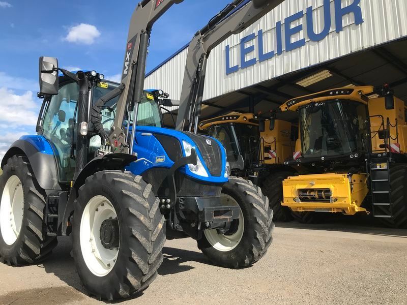 E-FARM: New Holland T5.110 - Traktor - id RXKNUAG - 78 000 € - Rok produkcji: 2020 - Motogodziny: 2000,Moc silnika: 110,Francja