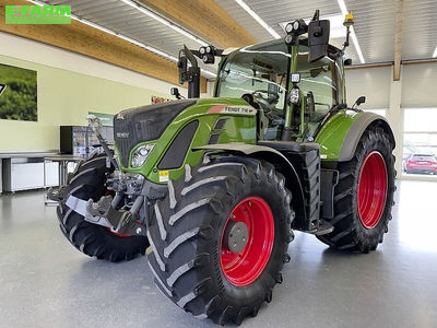 E-FARM: Fendt 718 Vario ProfiPlus - Tractor - id LKSXYLT - €137,395 - Year of construction: 2018 - Engine hours: 2,889,Engine power (HP): 180,Germany