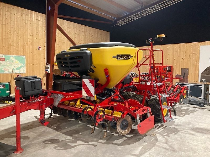 E-FARM: väderstad spirit r300 s - Drillmaschine - id BTQFREL - 59.000 € - Baujahr: 2024 - Deutschland