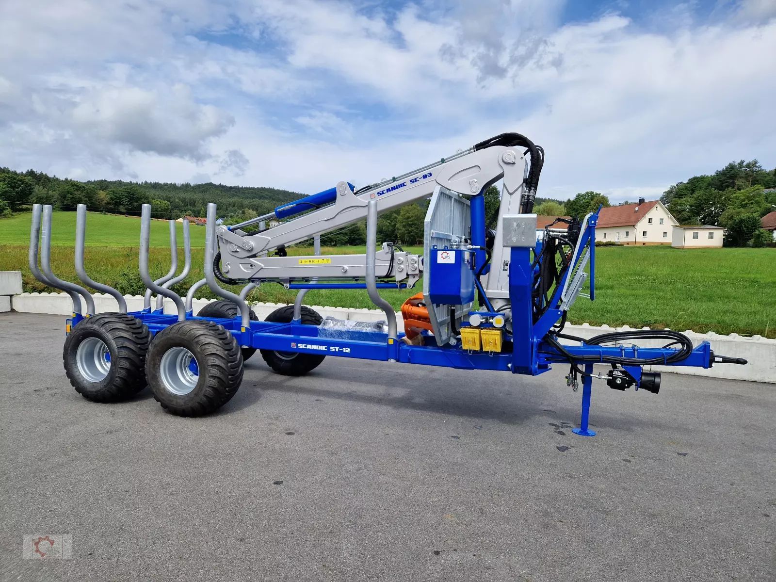 E-FARM: Scandic st-12d 16t 9m kran 750kg hubkraft druckluft funkfernsteuerung - Forstanhänger - id QC4GXHR - Baujahr: 2025 - Deutschland