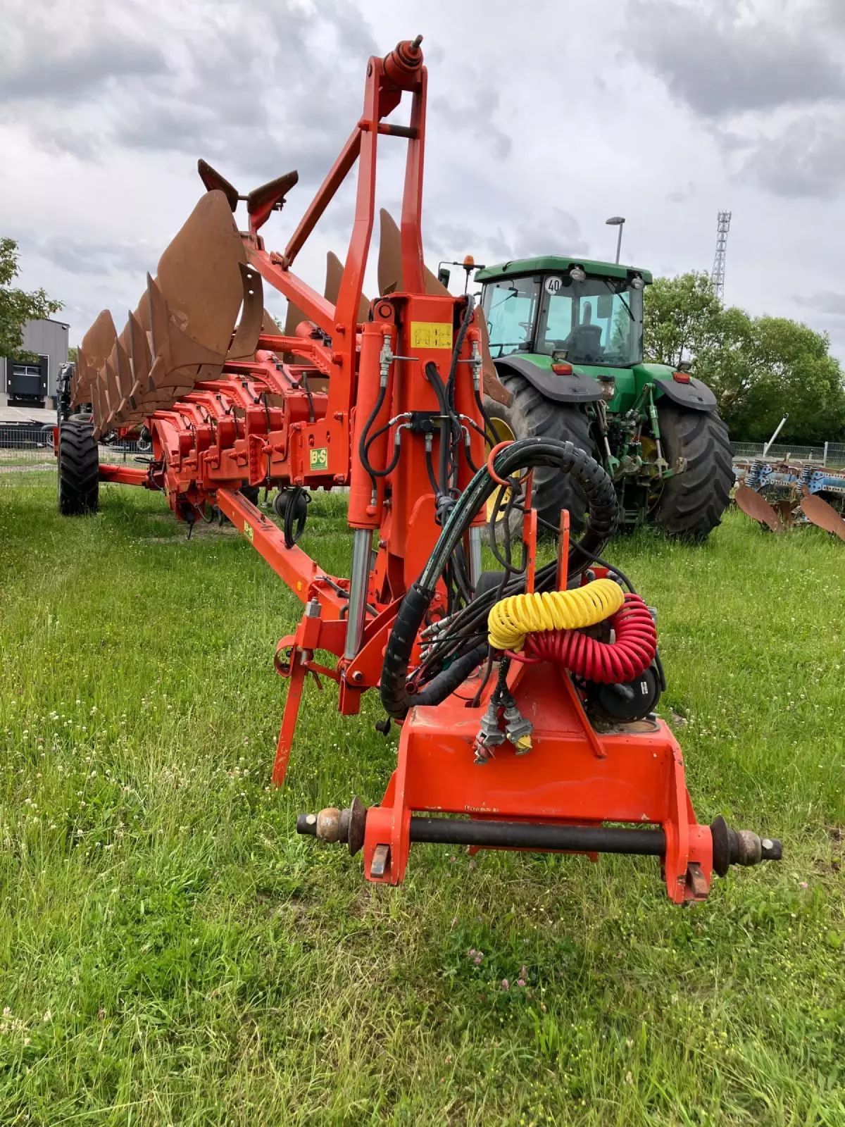 E-FARM: Kuhn pflug challenger typ chg10h64 - Charrue - id VF7GLRX - 30 500 € - Année: 2010 - Allemagne