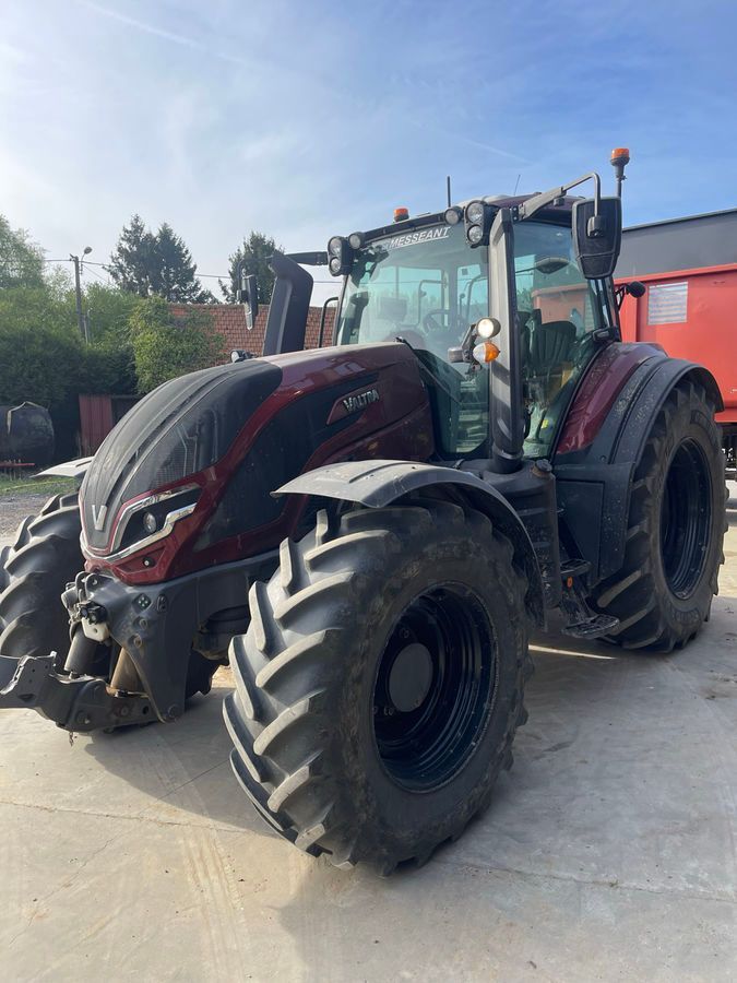 E-FARM: Valtra T175 - Traktor - id XDL4DTX - 123 000 € - Rok produkcji: 2023 - Motogodziny: 1200,Moc silnika: 175,Francja
