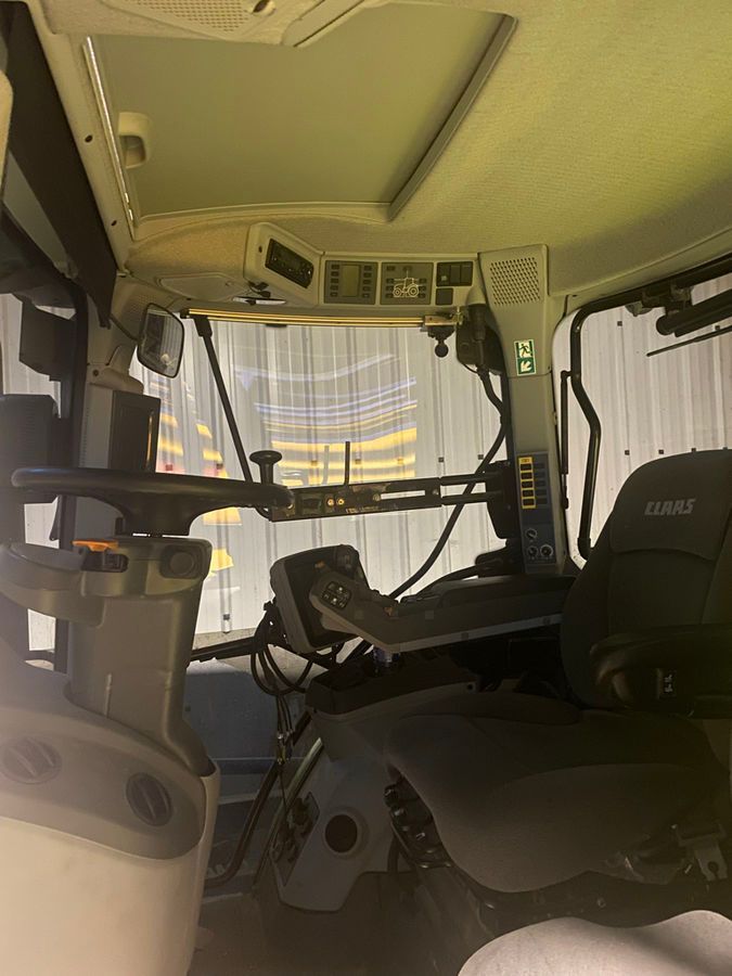 Claas Arion 650 Tractor €85,000