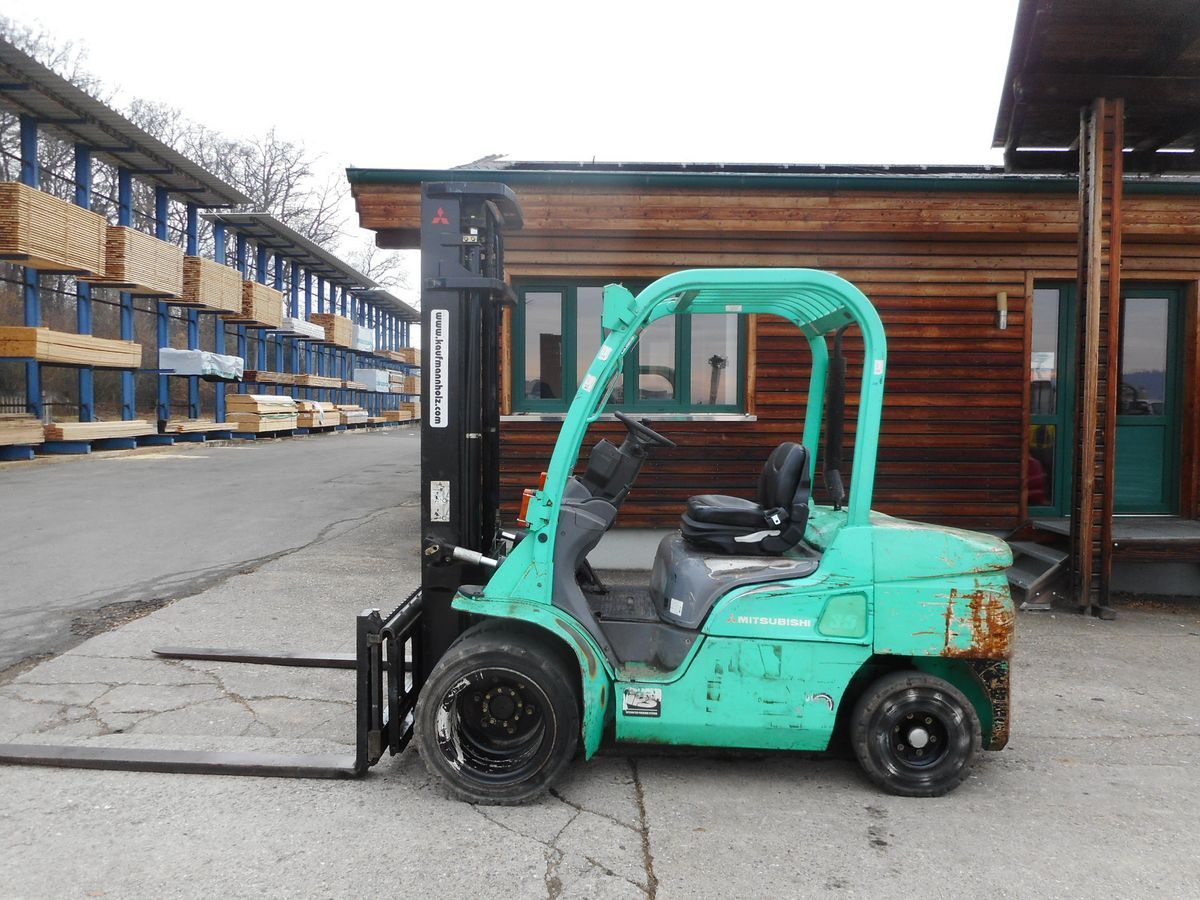 E-FARM: MITSUBISHI fd35n mit zwillingreifen und breiten gabelträger - Carretilla elevadora - id 98WCMKC - 10.500 € - Año: 2006 - Horas: 13.347,Austria